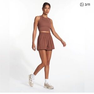 Vuori Villa Shorts size small